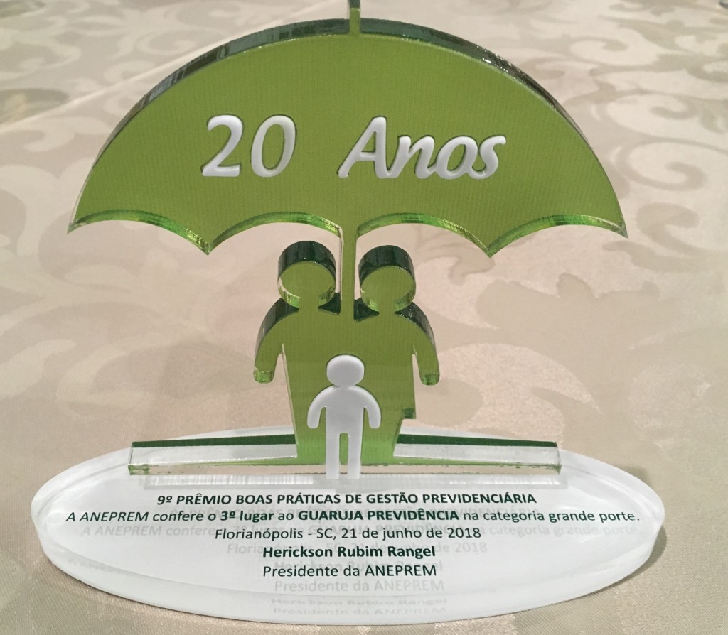 O troféu. Autarquia é reconhecida entre os 3 (três) melhores regimes próprios do Brasil.